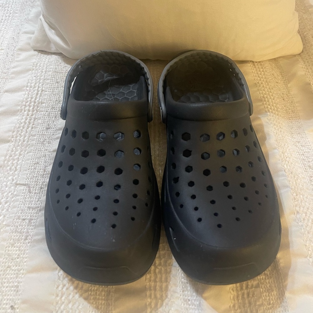 Joybees Clogs Junior Size 5 | Lightweight & Comfy Slip-Ons - Picture 5 of 5